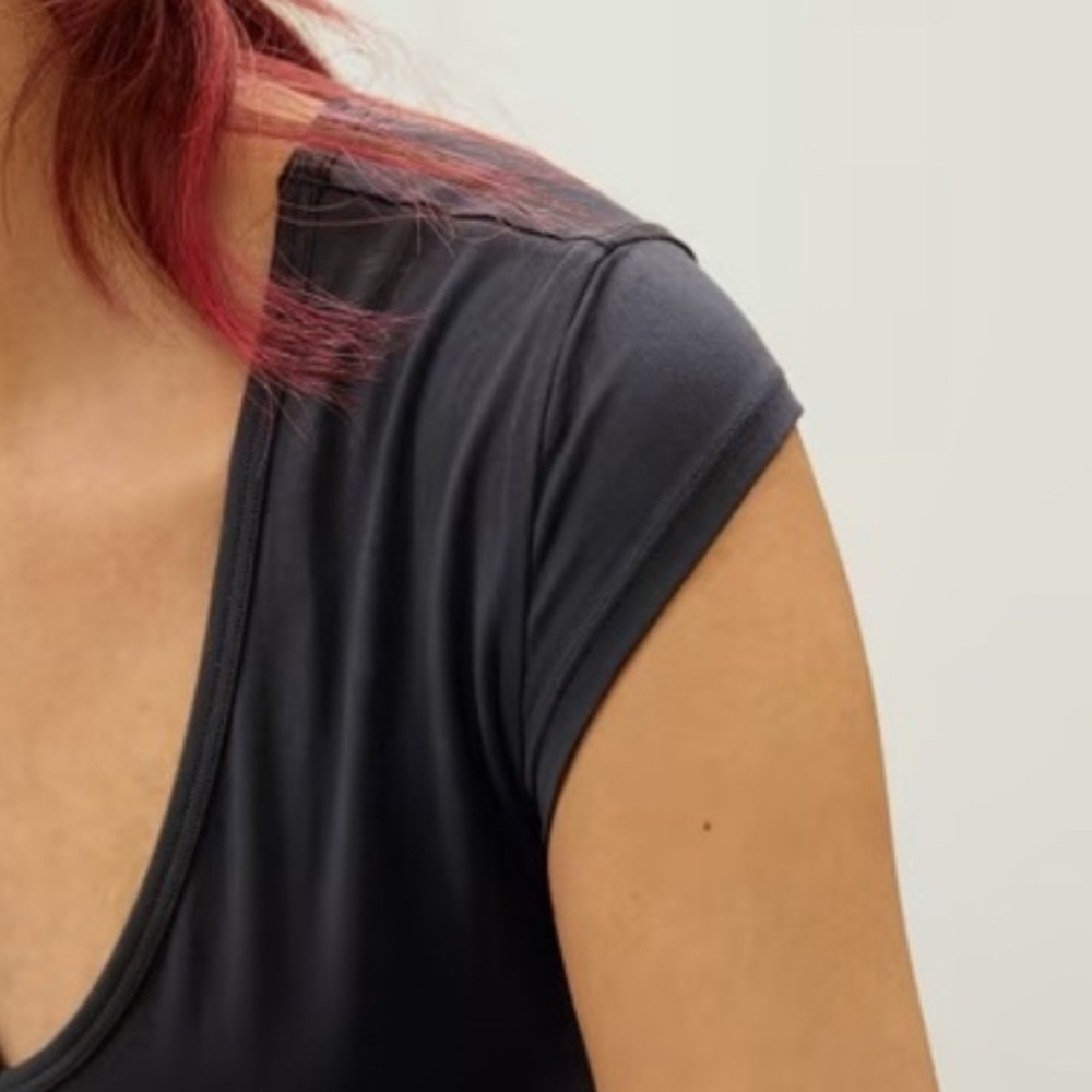 EVERLANE THE V-NECK BALLET BODYSUIT - Picture 4 of 13